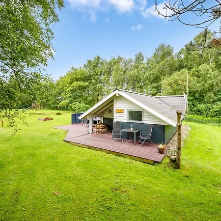 Giselle - 10km From The Sea By Interhome